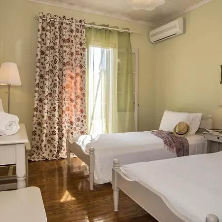 Vintage House Apartment *
