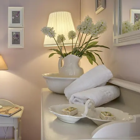 Vintage House *
